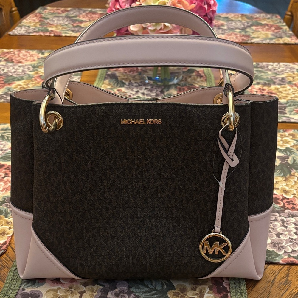 Authentic Michael Kors Nicole Large Tote, Reposh